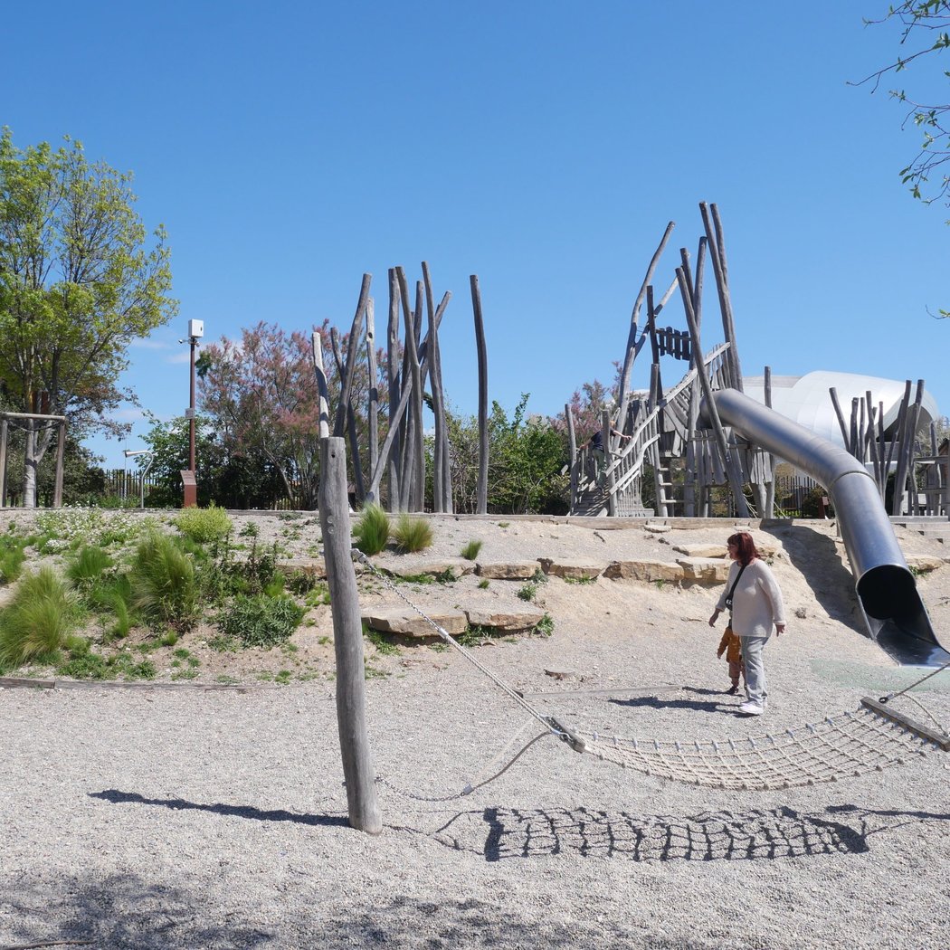 Parc Du Domaine De La Tour 2