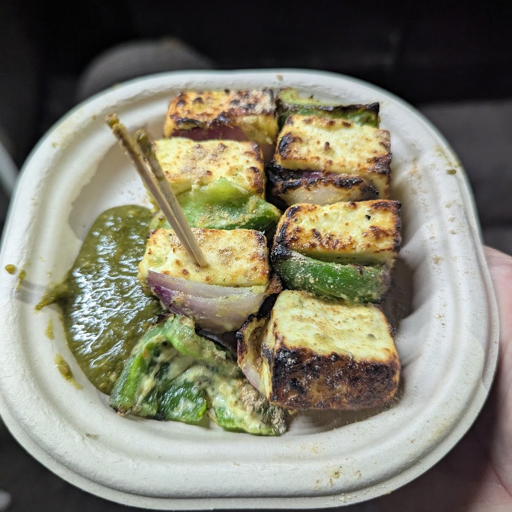 BBQ On Wheels - ( BBQ & Sandwich ) 3