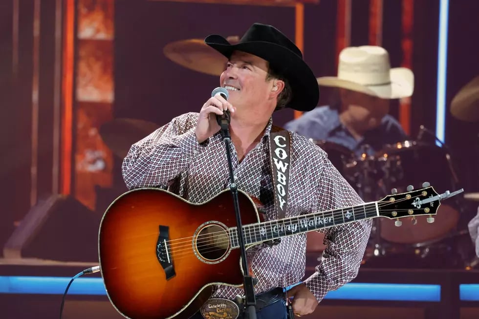 Clay Walker with BlackHawk 3