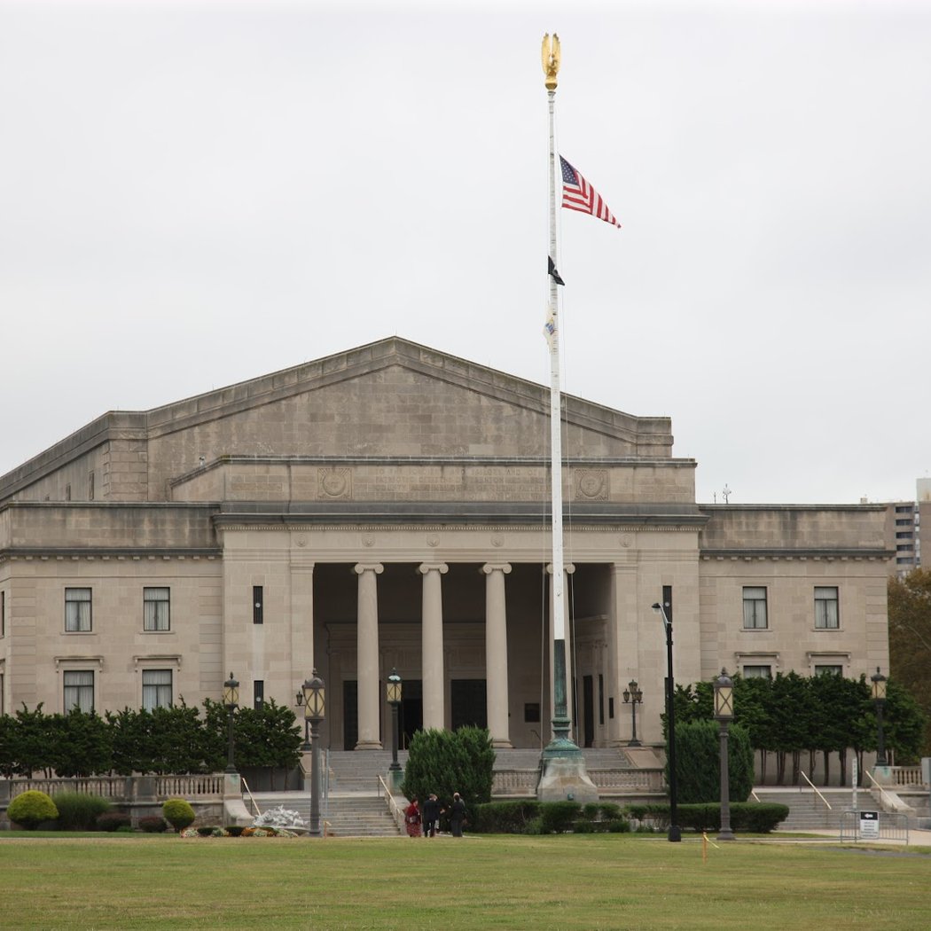 Patriots Theater at the War Memorial 2