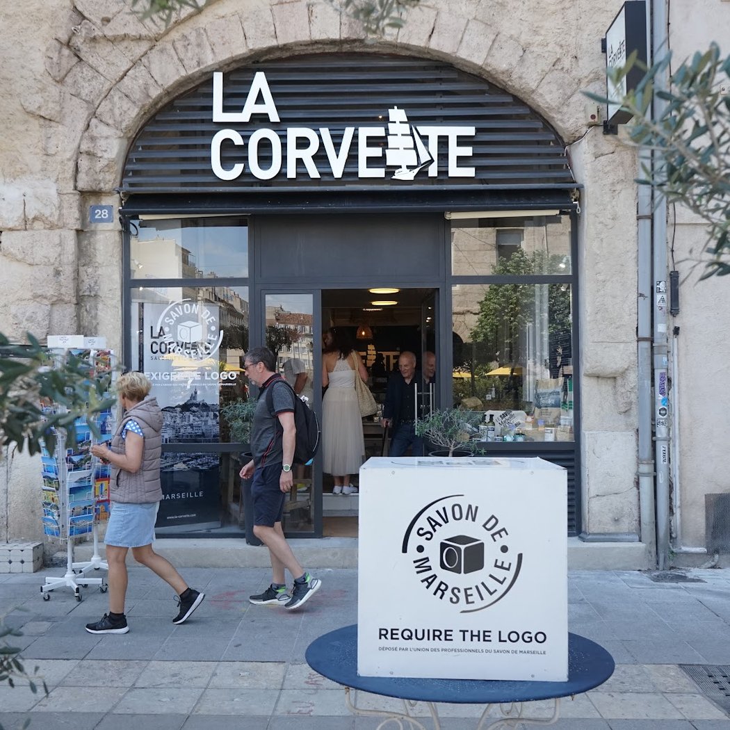 Boutique La Corvette – Vieux Port 2