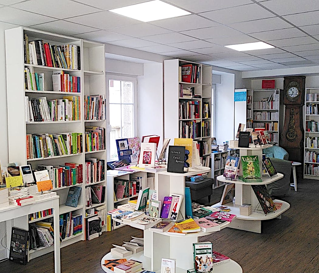 Librairie Les hirondelles 2