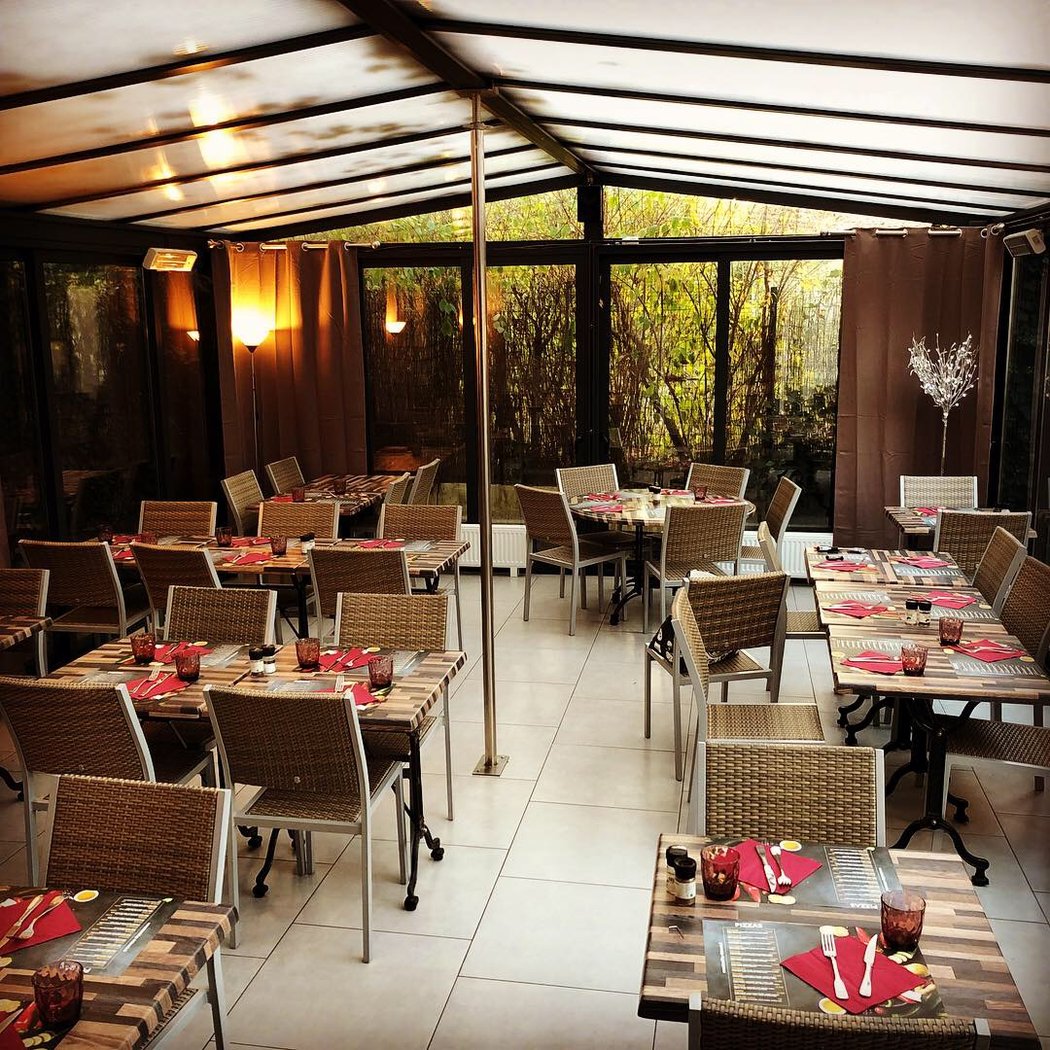 AL RISTORANTE TRATTORIA, (ARENA GRAND PARIS), (ITALIAN FOOD) 2
