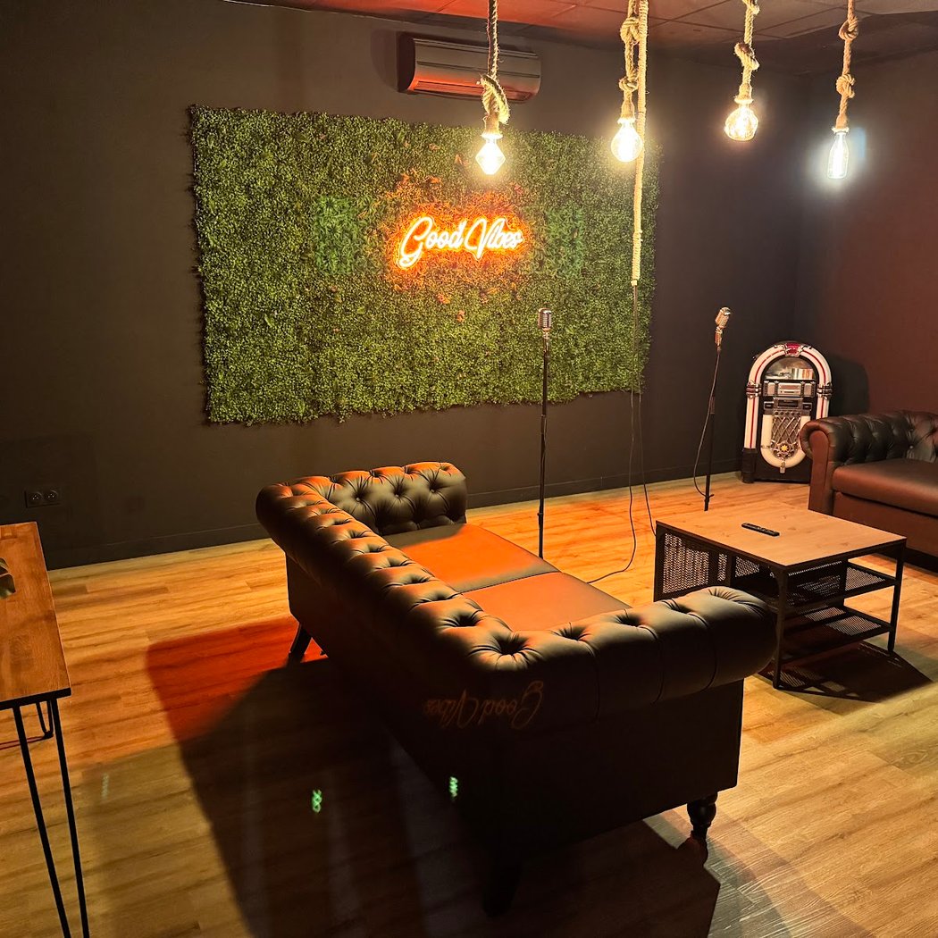 Laser Game Evolution Avignon / Quiz Game / Karaoke / Blind test 1
