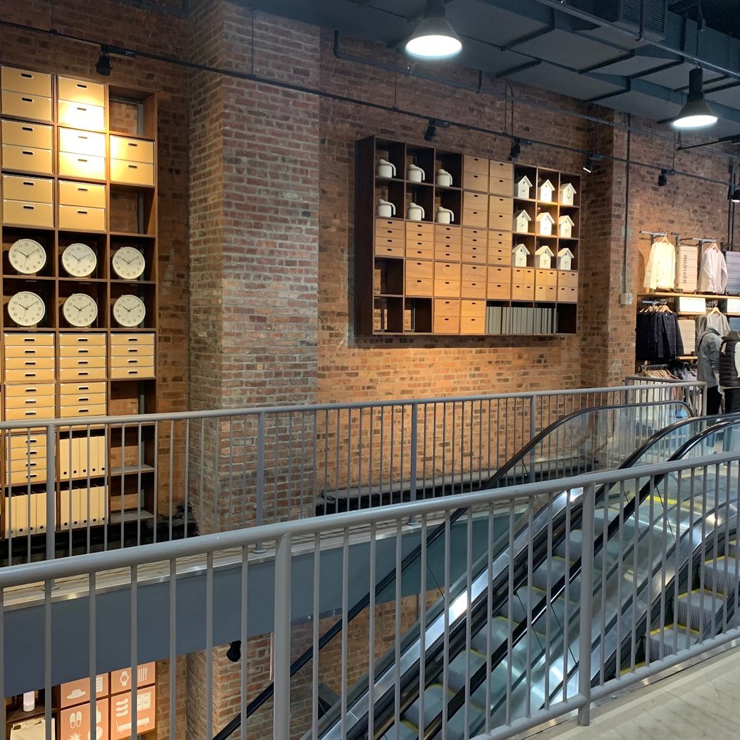 MUJI Fifth Avenue 3