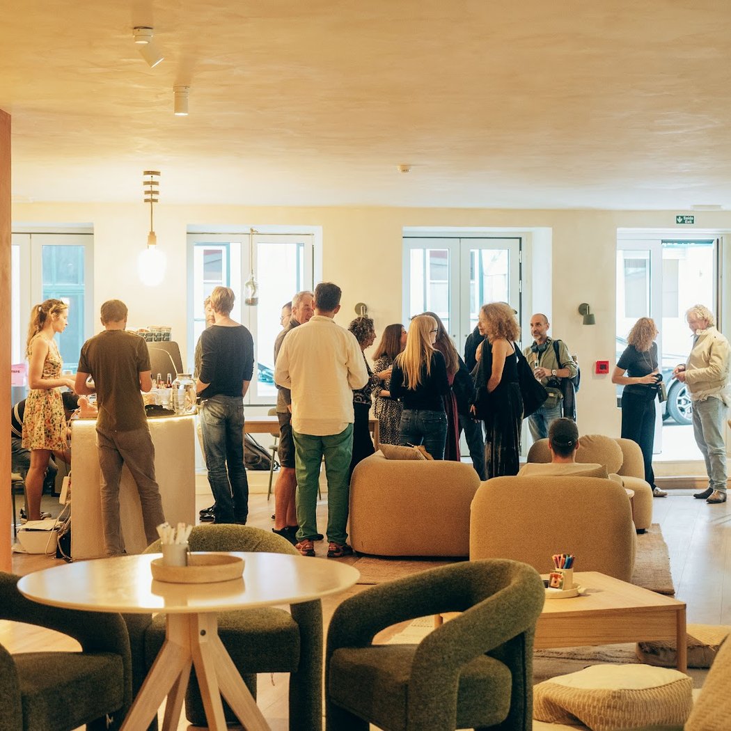 Absent Lisbon - Offline Café & Third Space 2