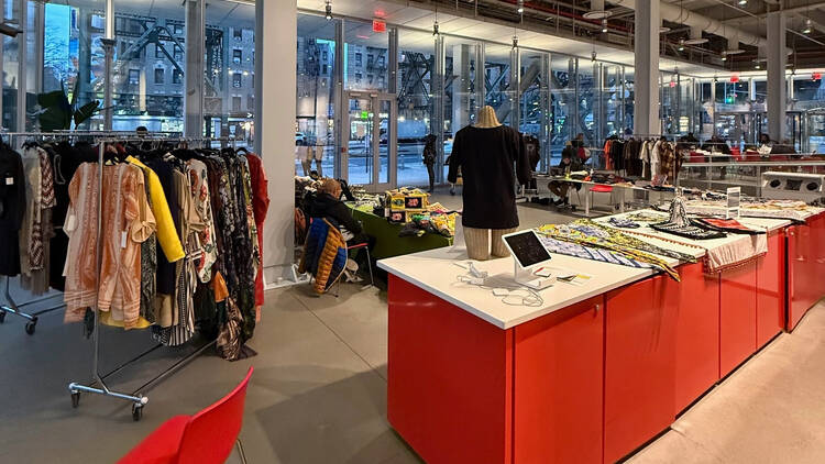Lee C. Bollinger Forum's Holiday Market 1