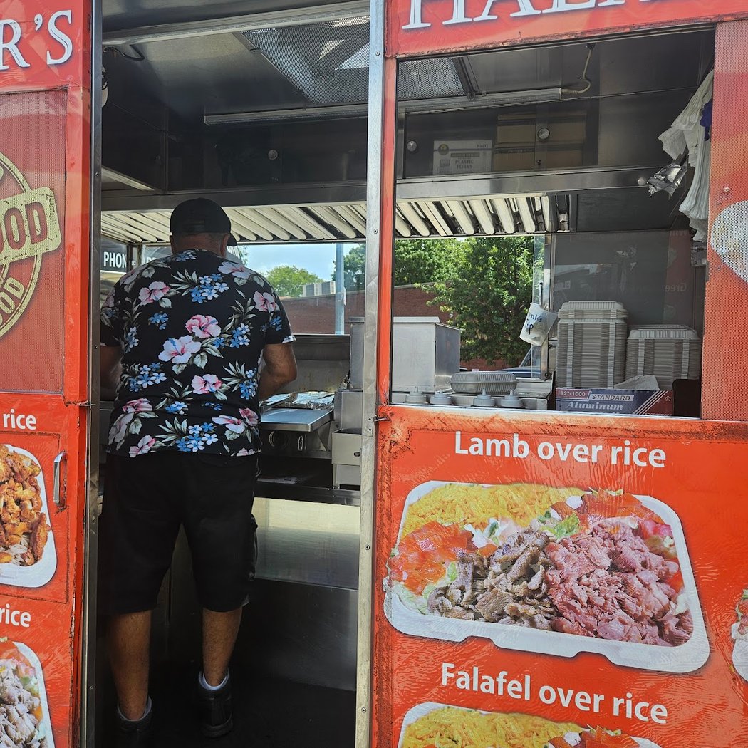 Nisar’s Halal Food Cart 3