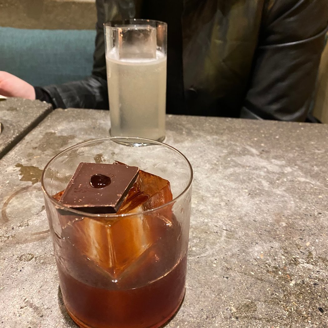 Gravity Bar 1