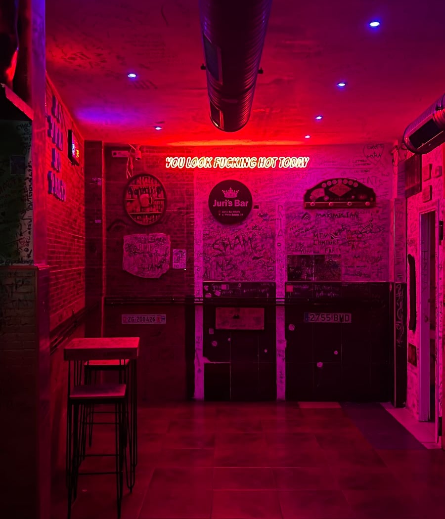 Juri’s Bar Alfalfa 3