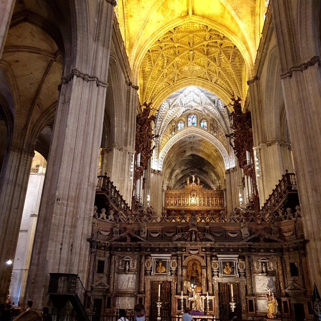Tomb of Christopher Columbus 3