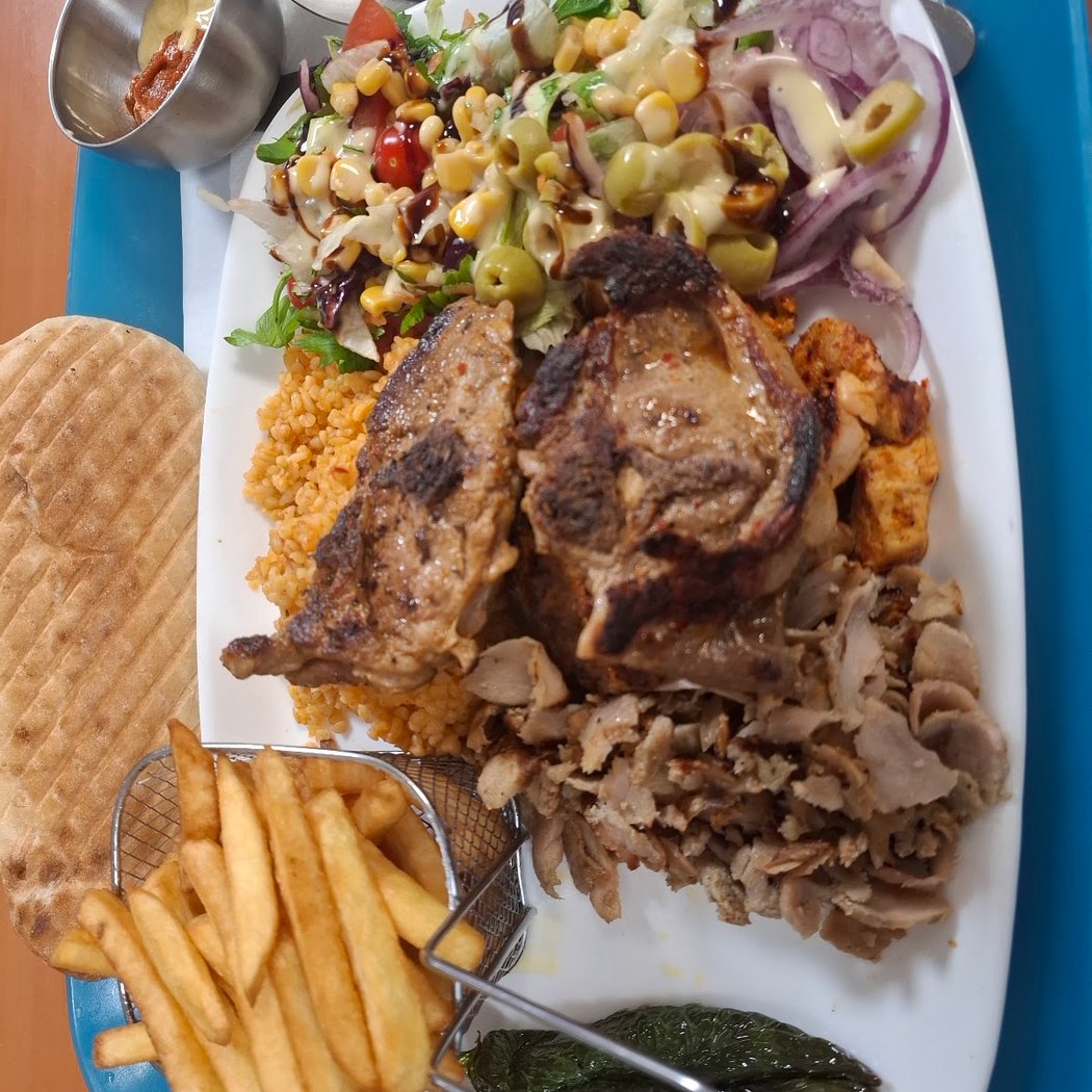 Restaurant Med 3