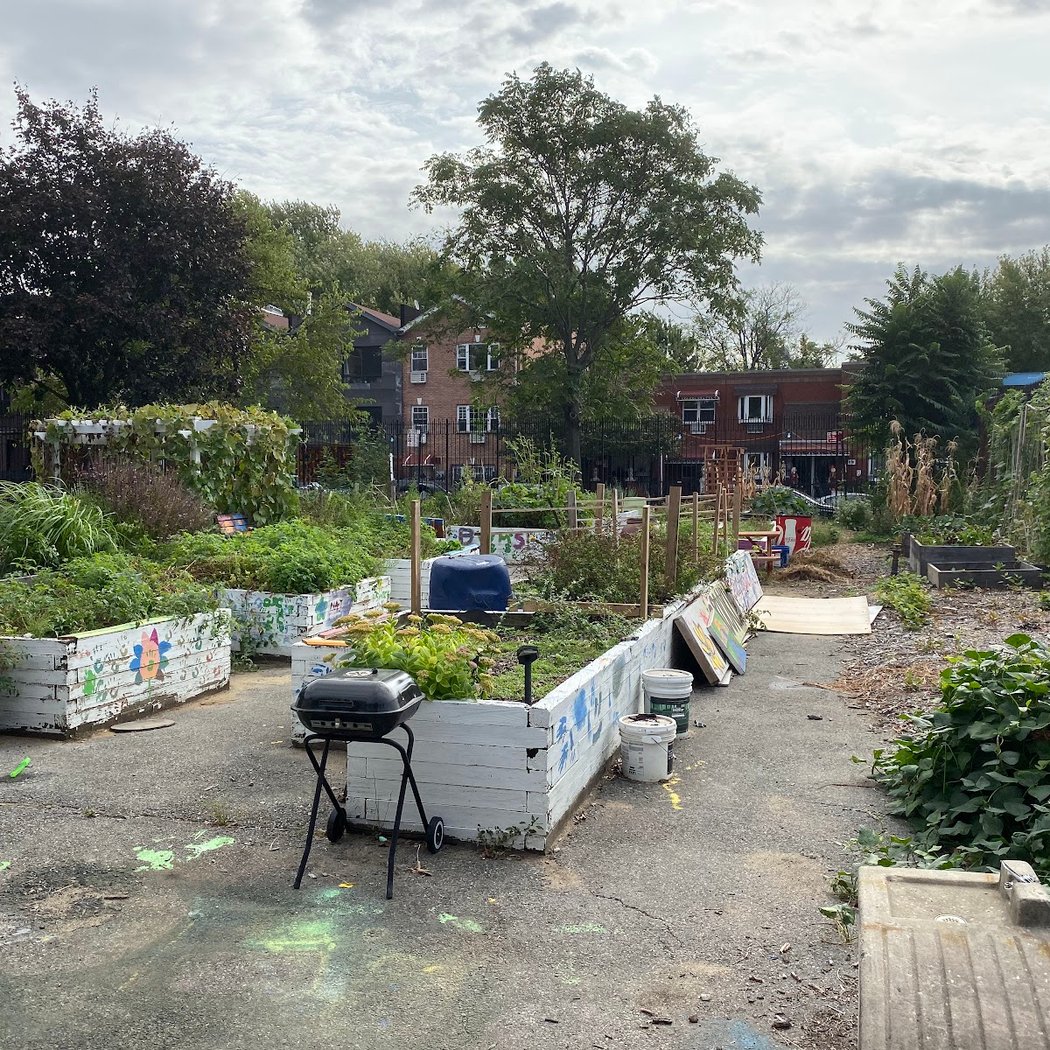 Good Life Garden 3