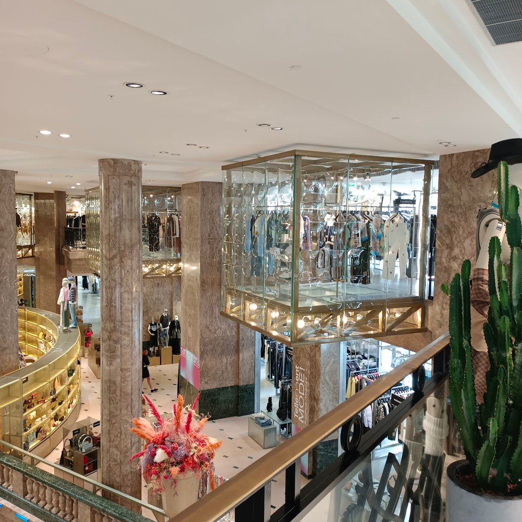 Galerie du Claridge 3