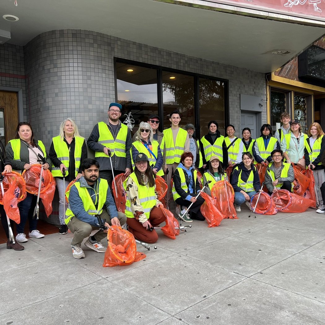 Gaetani Real Estate Cleanup w/ Free Drink For Volunteers