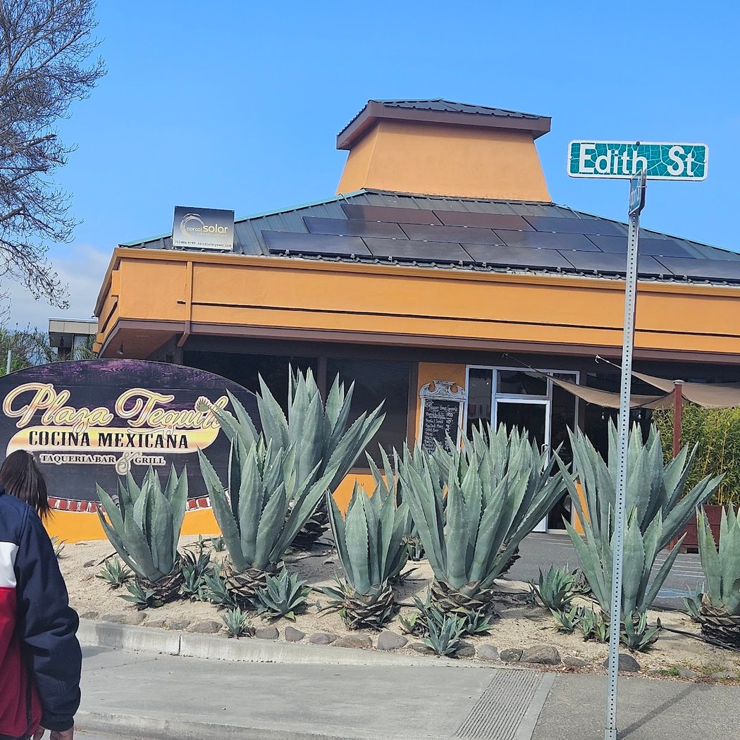 Plaza Tequila Taqueria Bar & Grill 2
