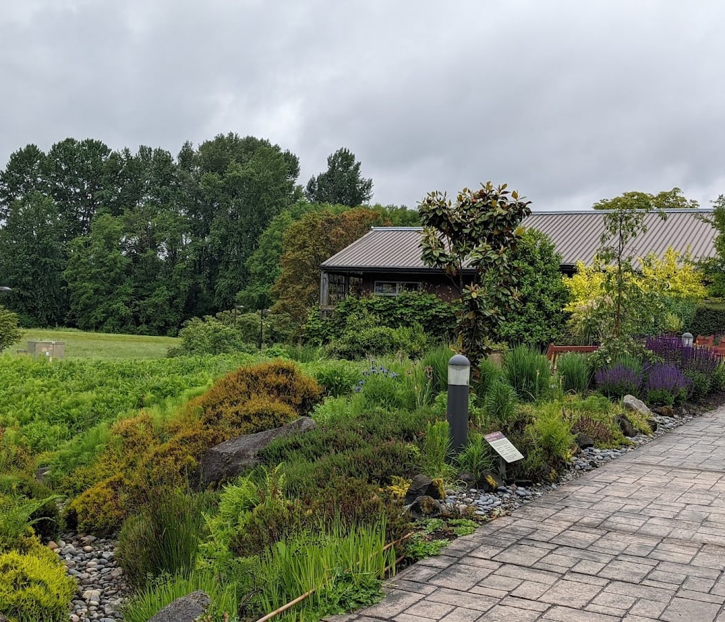 Gardening with the Seasons: Summer 3