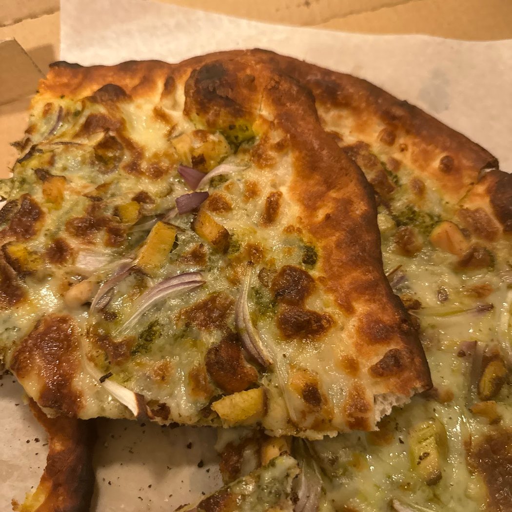 Basil Pizzeria 3