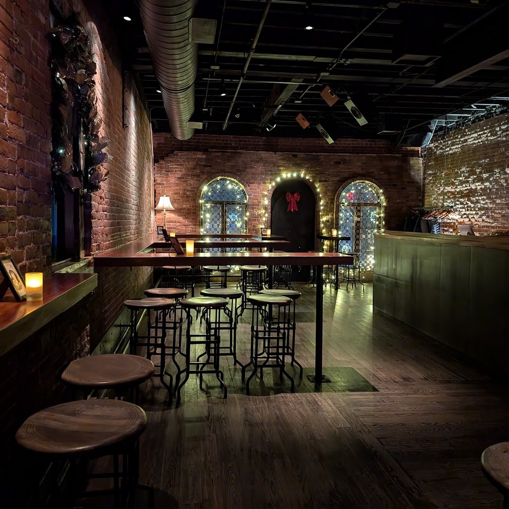 Brick & Mortar: Hidden Cocktail Bar 2