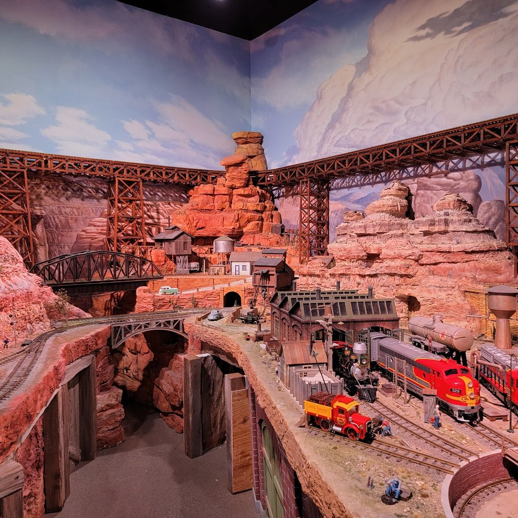 TrainTopia 1