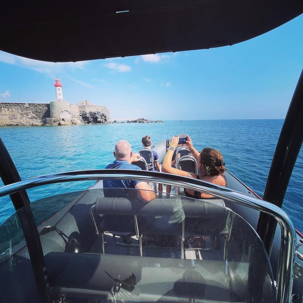 Balade en bateau - Le Cap D’agde en bateau 12 passagers - Cap Excursions 2