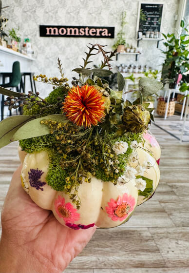 Dried Flower Pumpkin Workshop 1