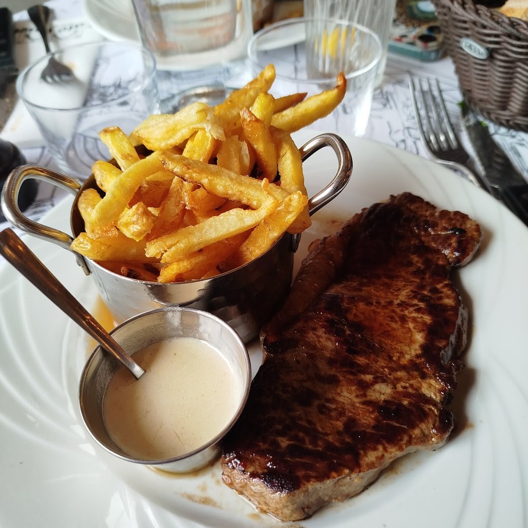 Café Hugo 3
