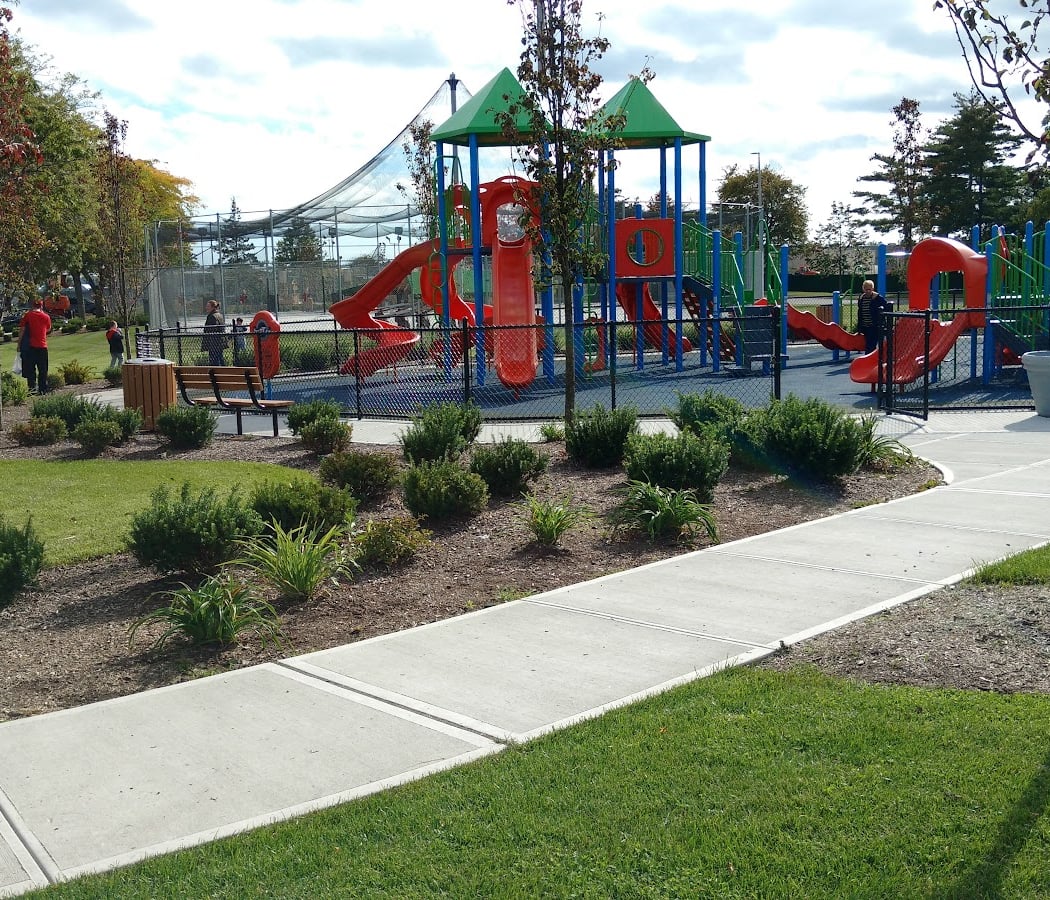 Cantiague Park 3