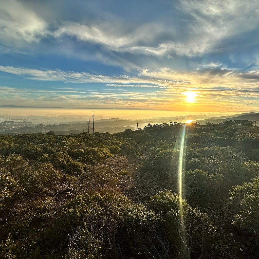 Sweeney Ridge Trailhead 1