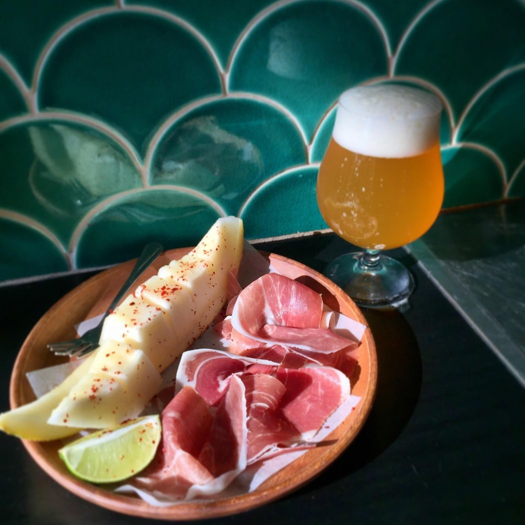 Roses' Taproom 1
