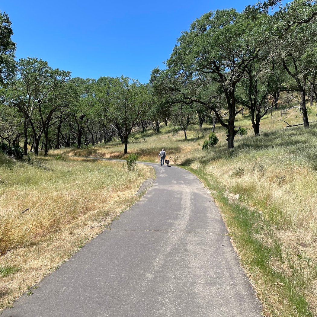 Sonoma Valley Regional Park - Highway 12 Trailhead 3