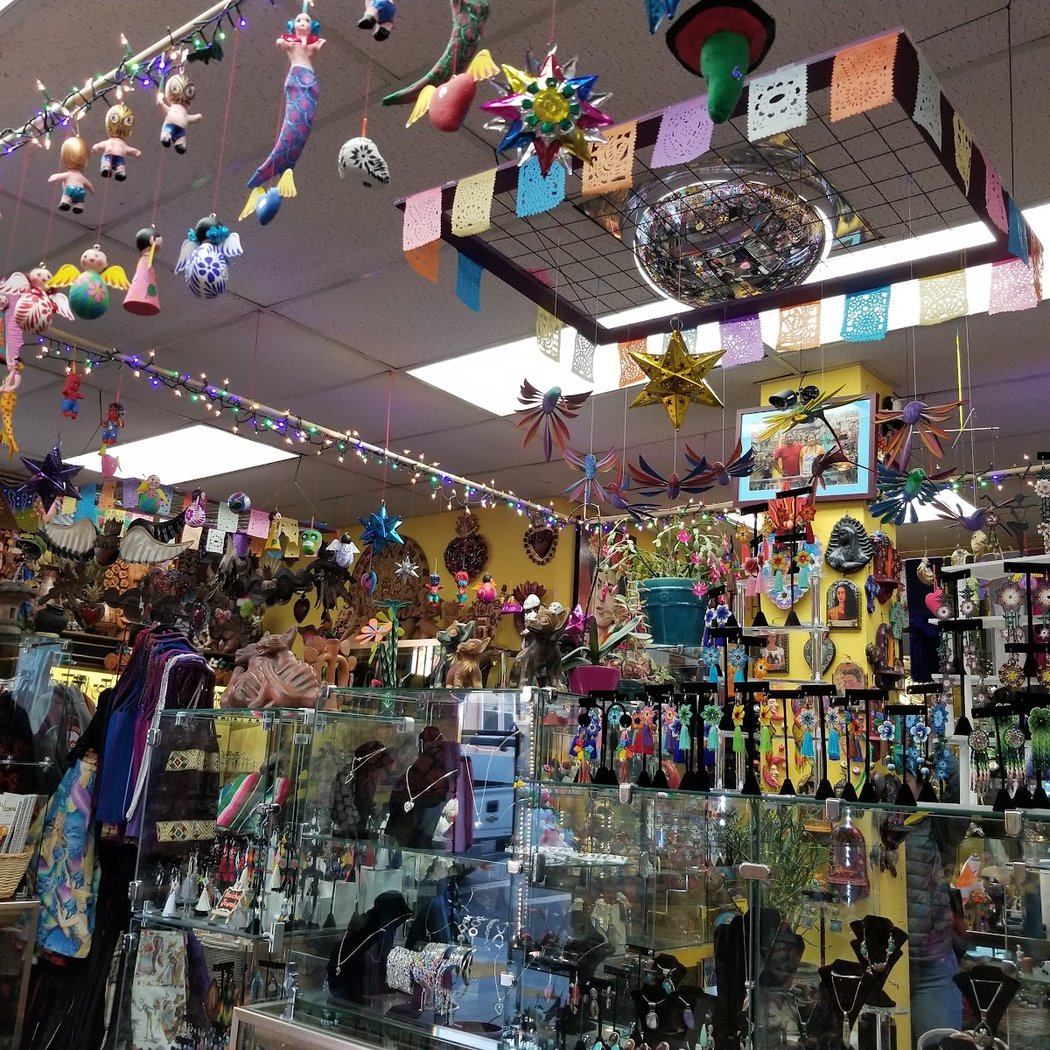 Mixcoatl Handicrafts & Jewelry 3