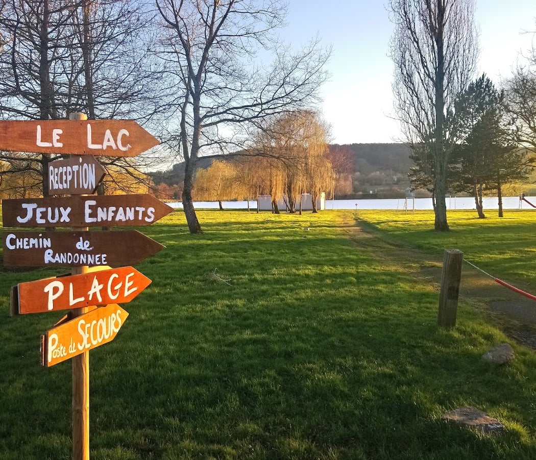 Base Recreational Lake Pont l'Eveque 3