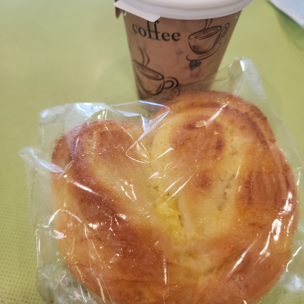 Q & I Bakery 1