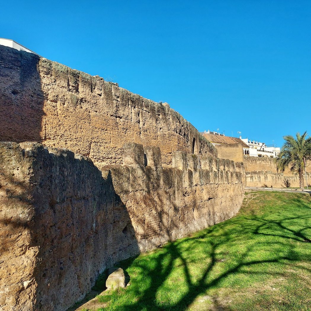 Jardines Muralla de la Macarena 3