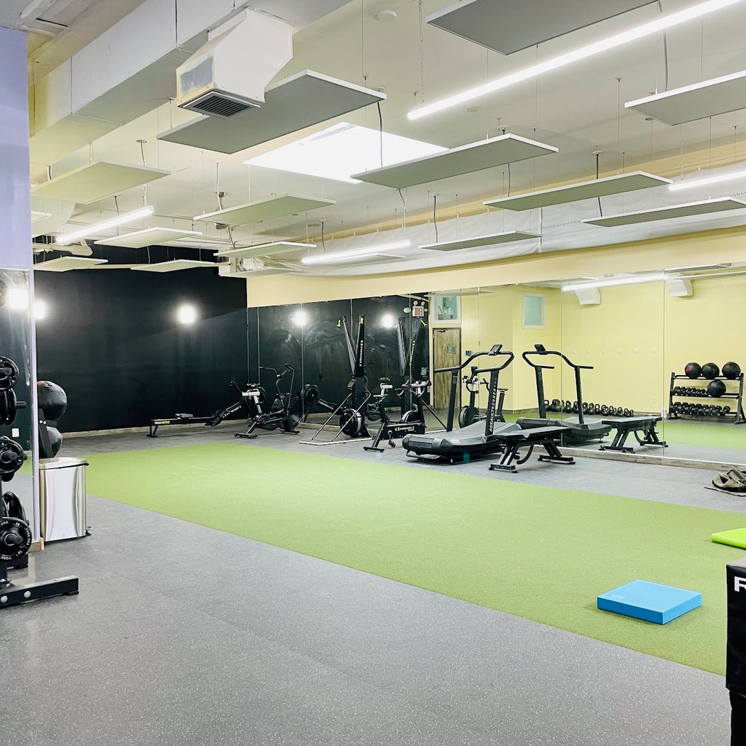 Very Good Gym LIC 2
