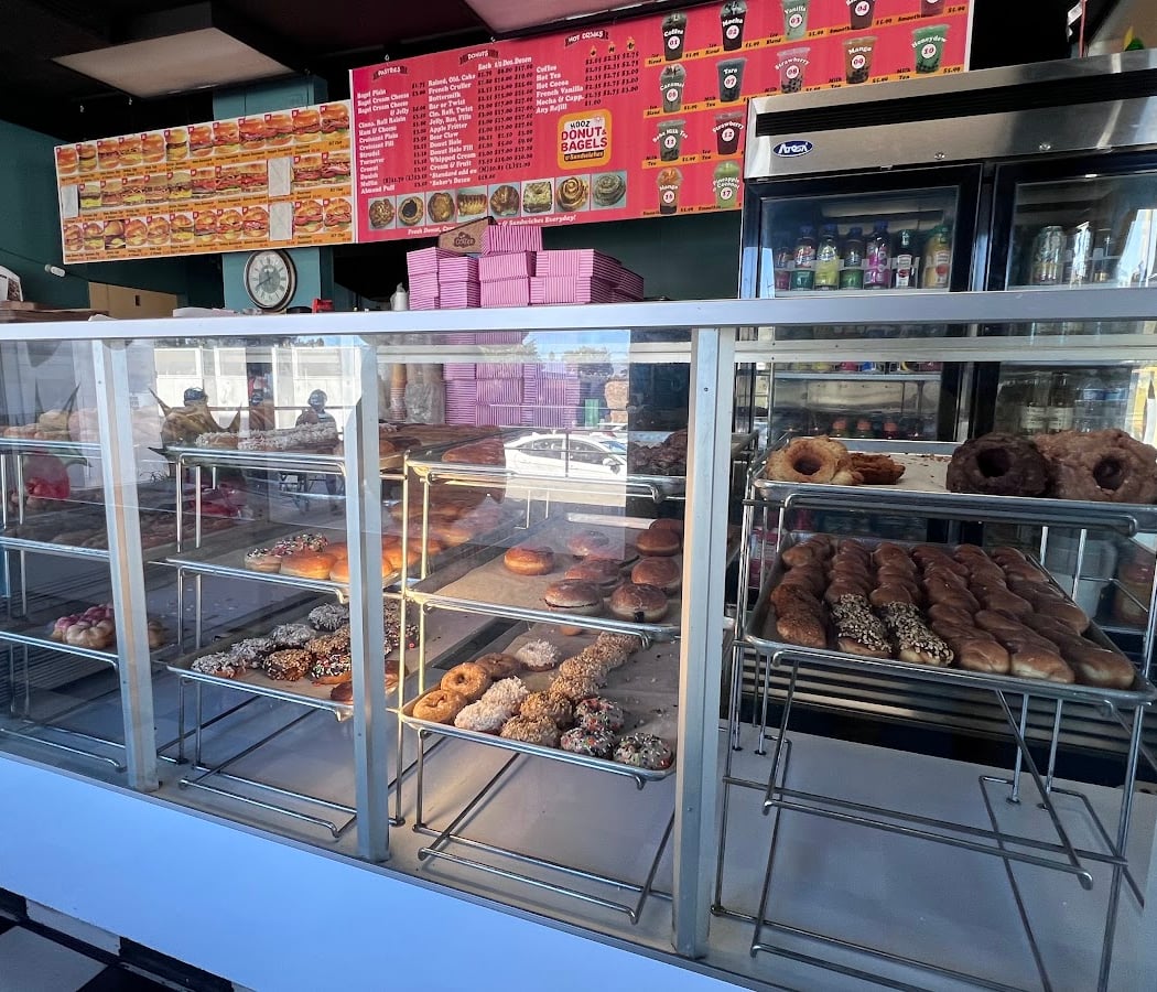 Hooz Donuts 2