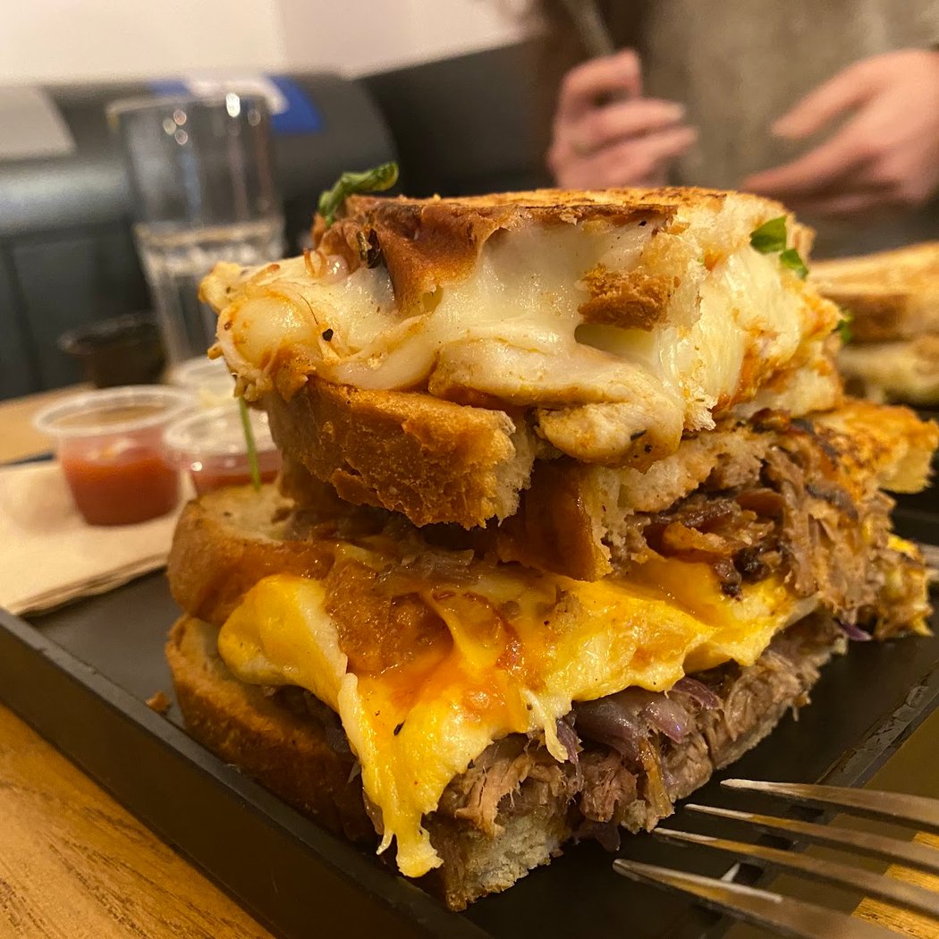 CHEESERS FOOD TRUCK 1