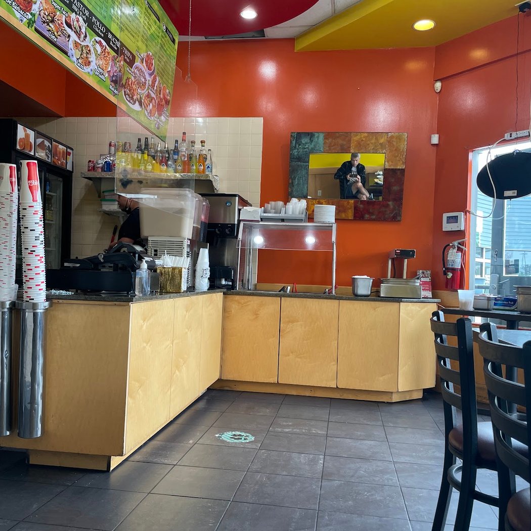 Taqueria La Mordida 3