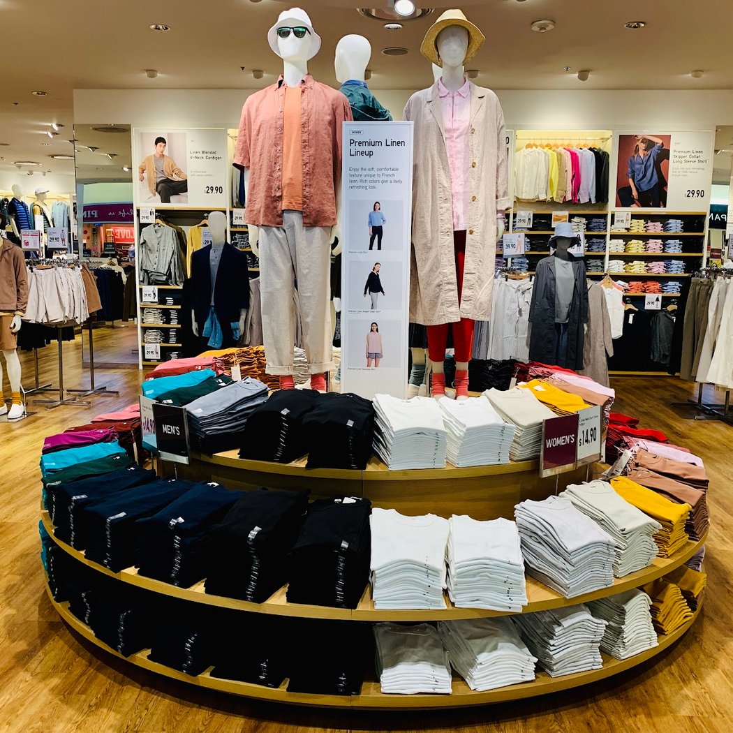 UNIQLO Serramonte 1