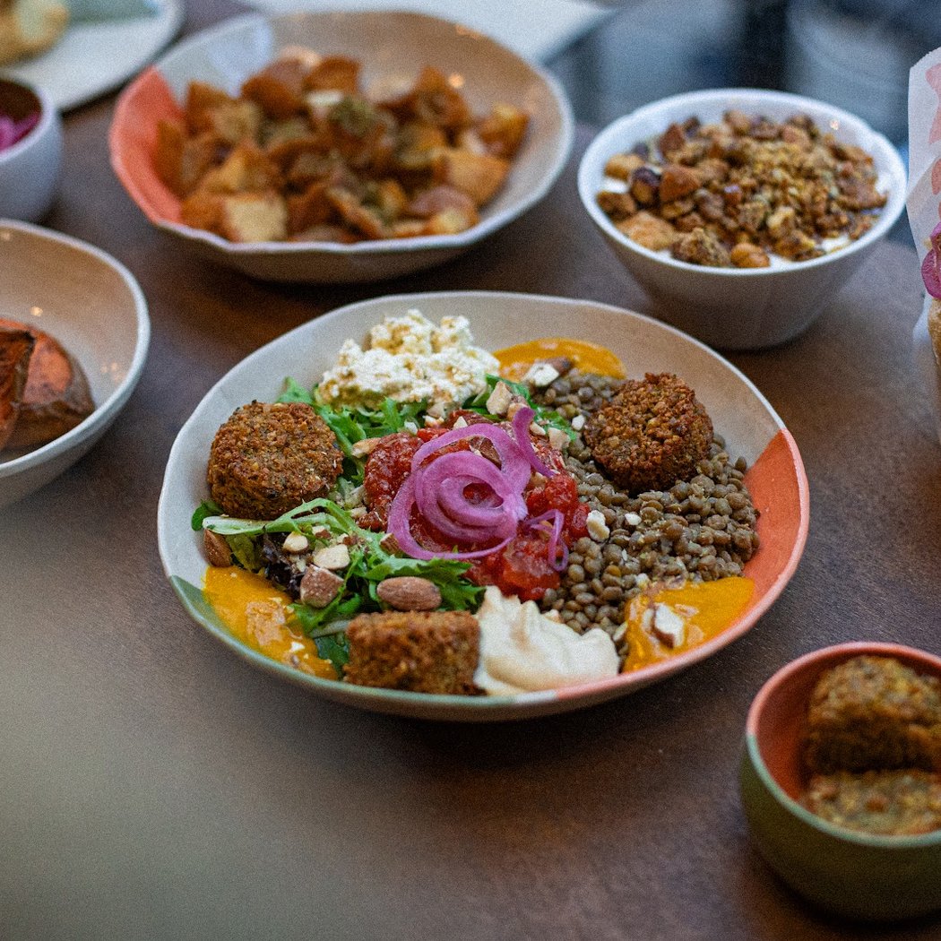 Maïmo Cantine & mezzés à partager 1