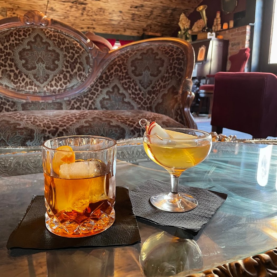 Speakeasy Motors Whiskey Co Tasting Room at Liquid Mercantile Distillery 1