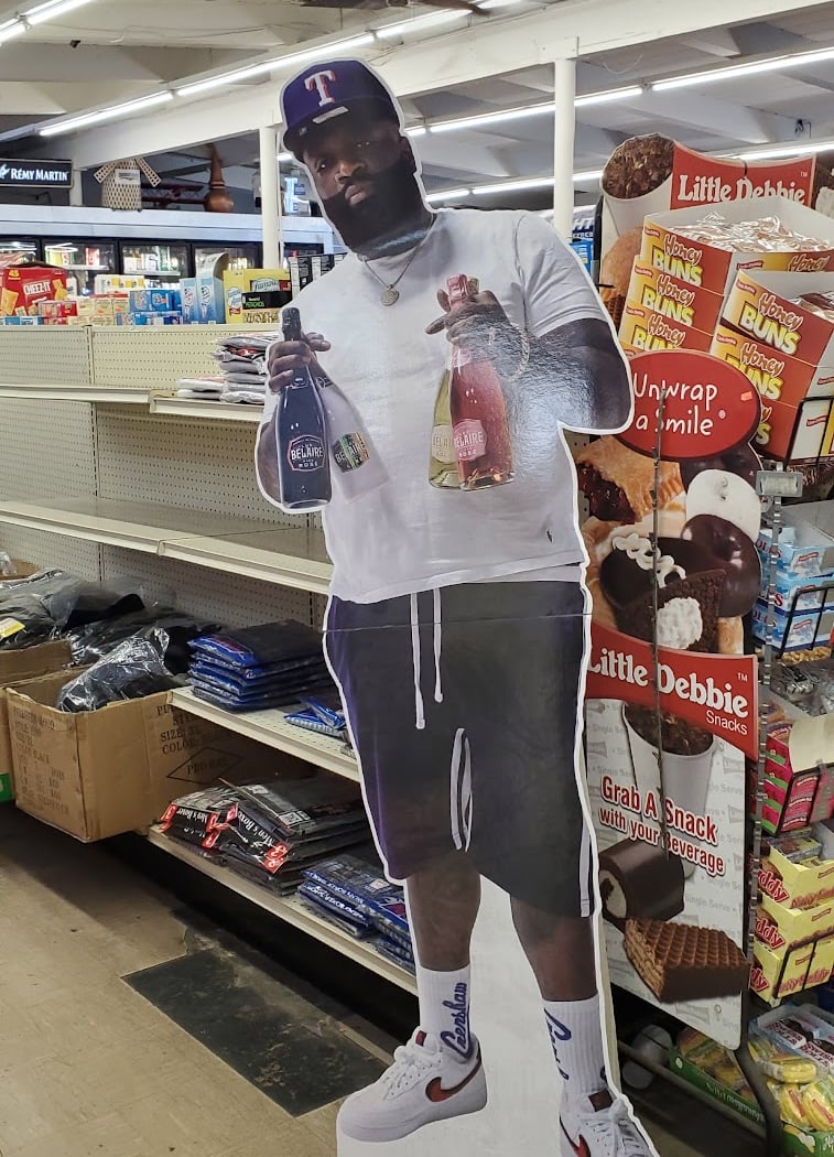 Town & Country Liquors 3