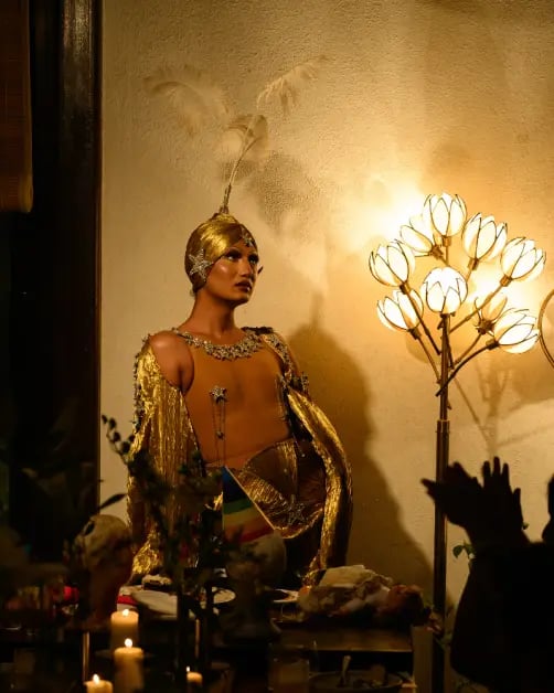 Dinner with Mother: An evening with Glorious Luna 1