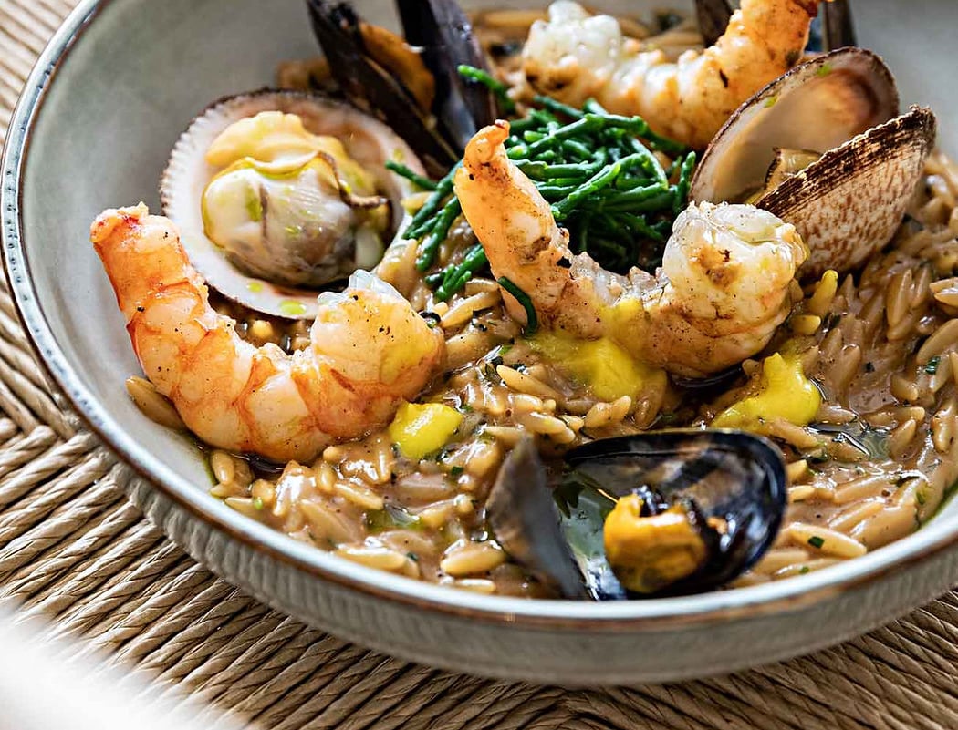 Yaya Secrétan - Restaurant méditerranéen & terrasse par Juan Arbelaez 3