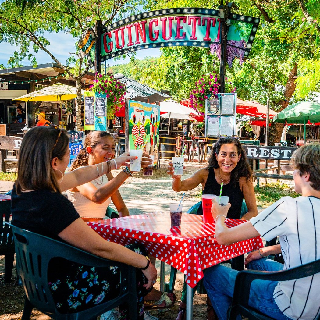 Guinguette de Rochecorbon 1