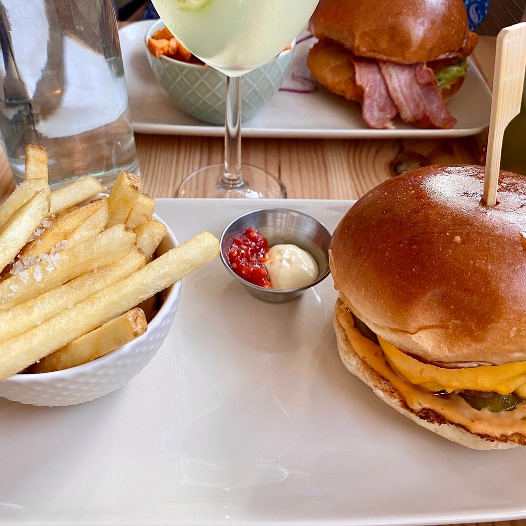 MOA restaurant 1