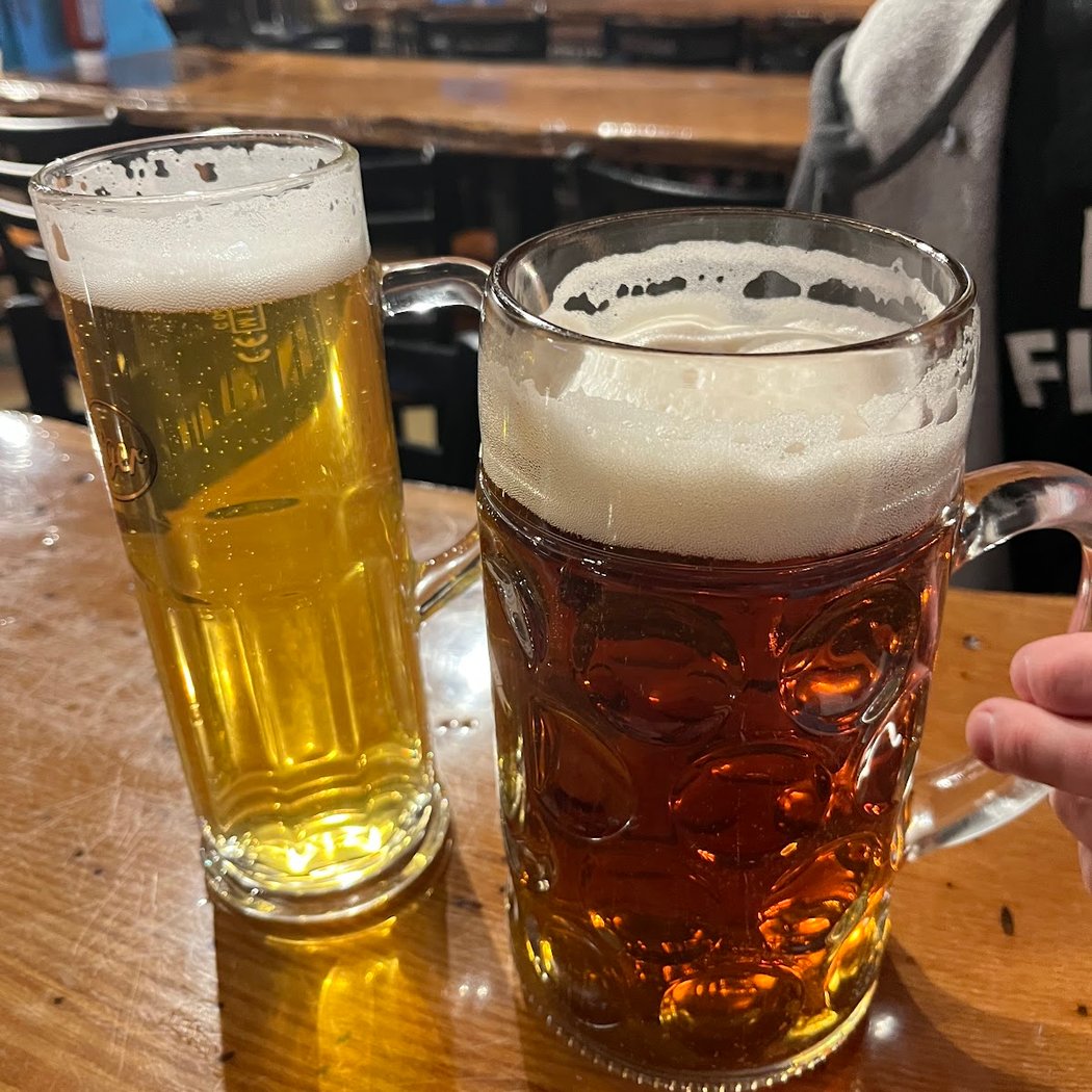 Redd's Biergarten 5
