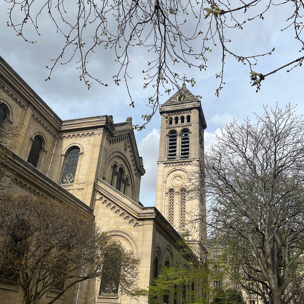 Square Ozanam 2