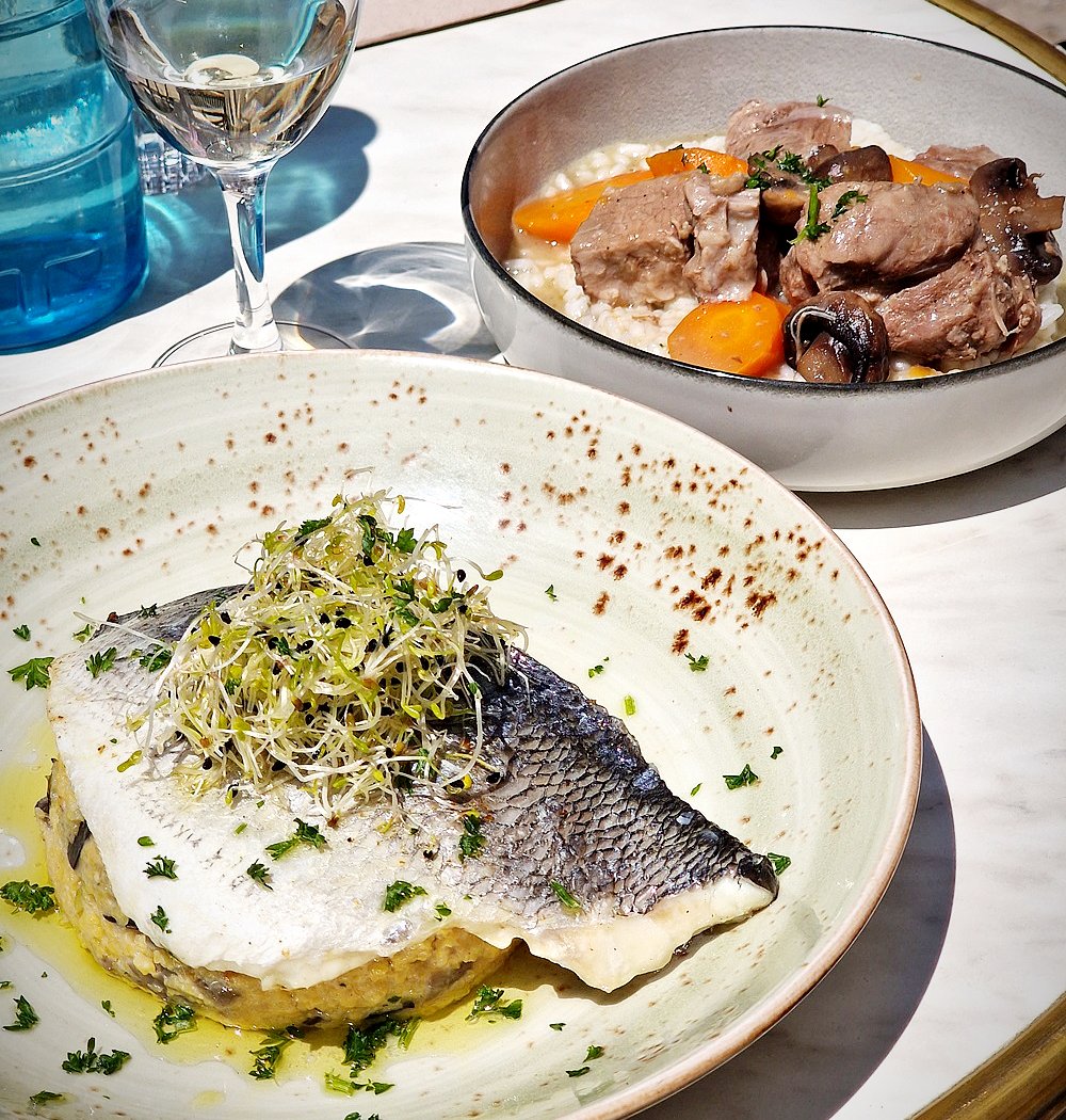 Le Bistro Bleu 1